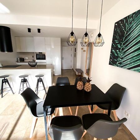 Beautiful New Apartment With Sea View Castillo de Sabinillas Bagian luar foto
