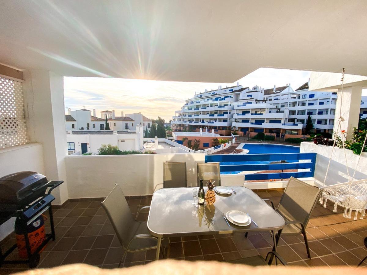 Beautiful New Apartment With Sea View Castillo de Sabinillas Bagian luar foto