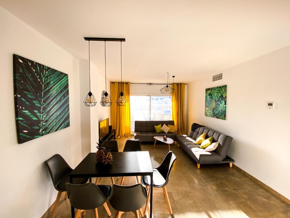 Beautiful New Apartment With Sea View Castillo de Sabinillas Bagian luar foto