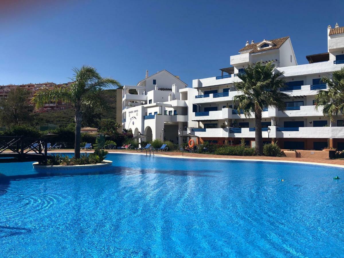 Beautiful New Apartment With Sea View Castillo de Sabinillas Bagian luar foto