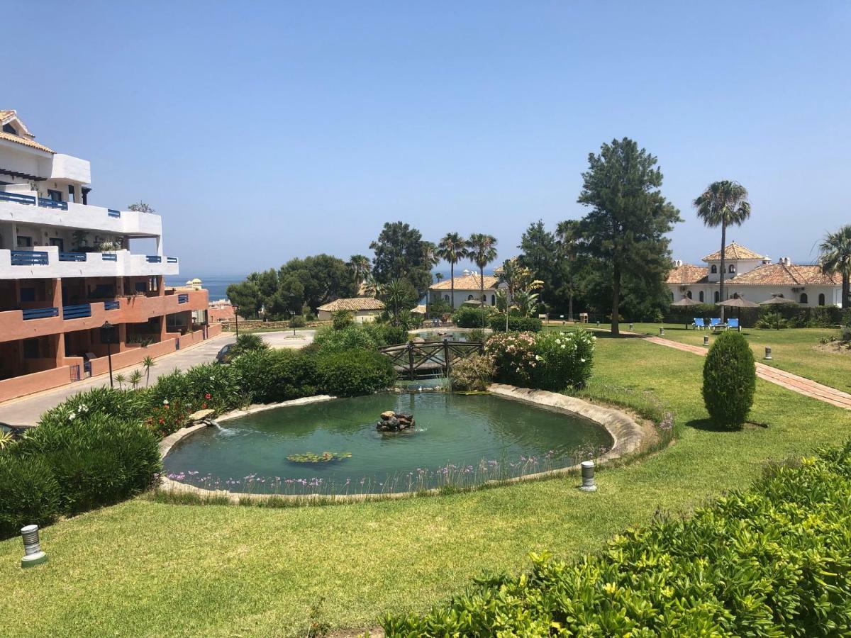 Beautiful New Apartment With Sea View Castillo de Sabinillas Bagian luar foto